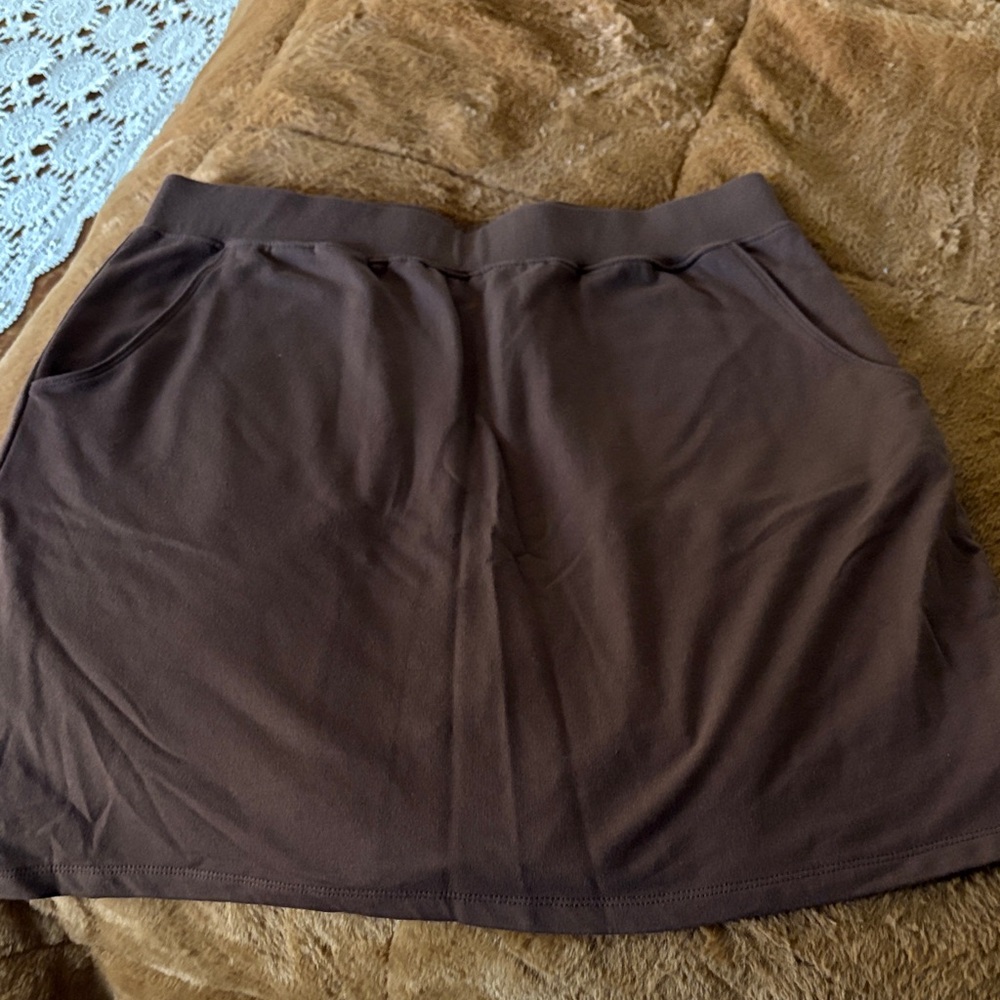 D & co Brown skort